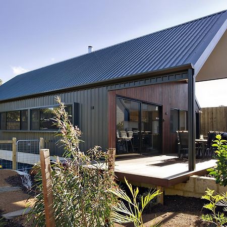Margaret River Bungalow-1-Street - Pet Friendly エクステリア 写真