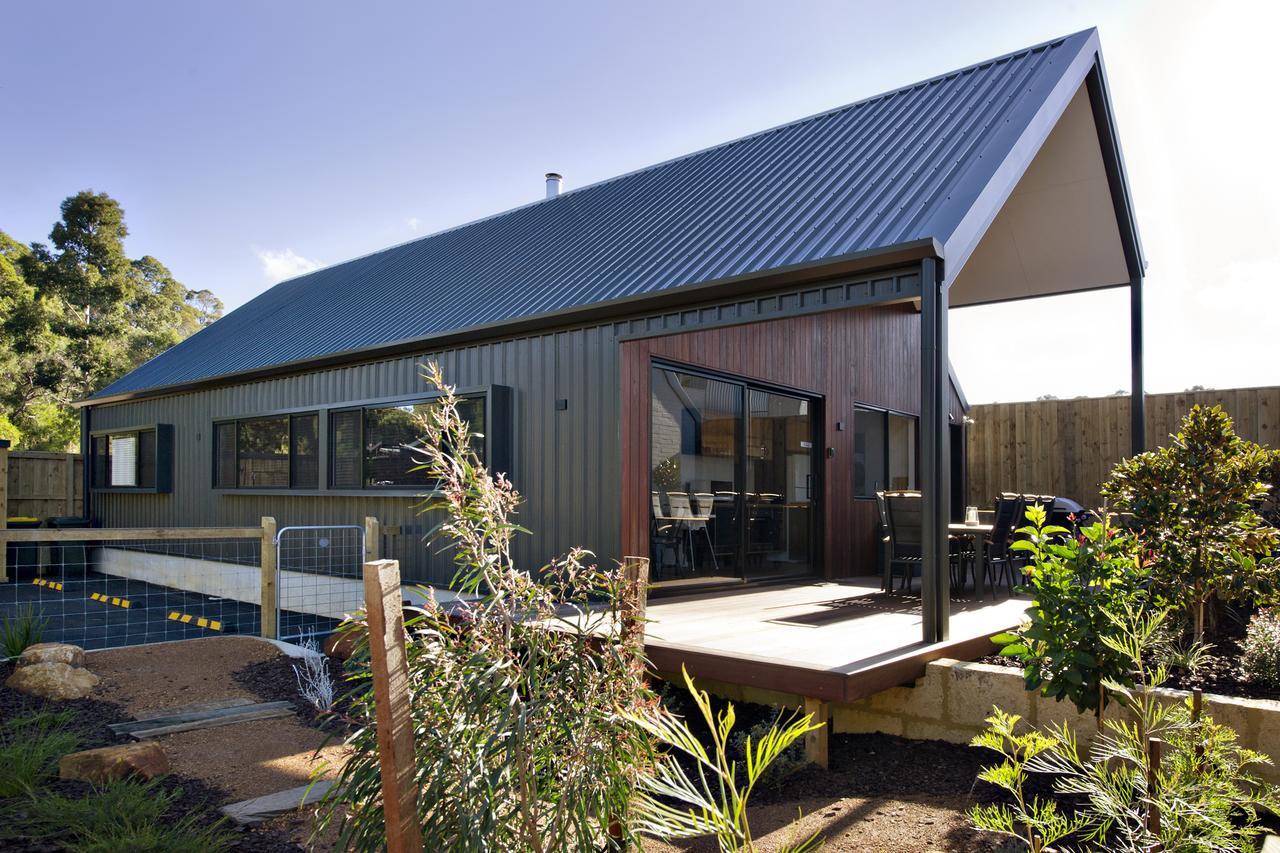 Margaret River Bungalow-1-Street - Pet Friendly エクステリア 写真